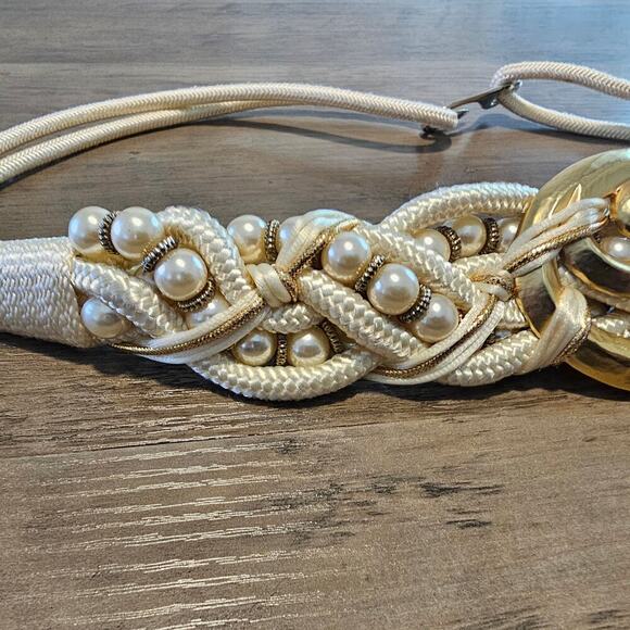 Vintage 80s Belt Women Size 1X White Gold Tone Braided Woven Glam Rock Beaded - Picture 3 of 13